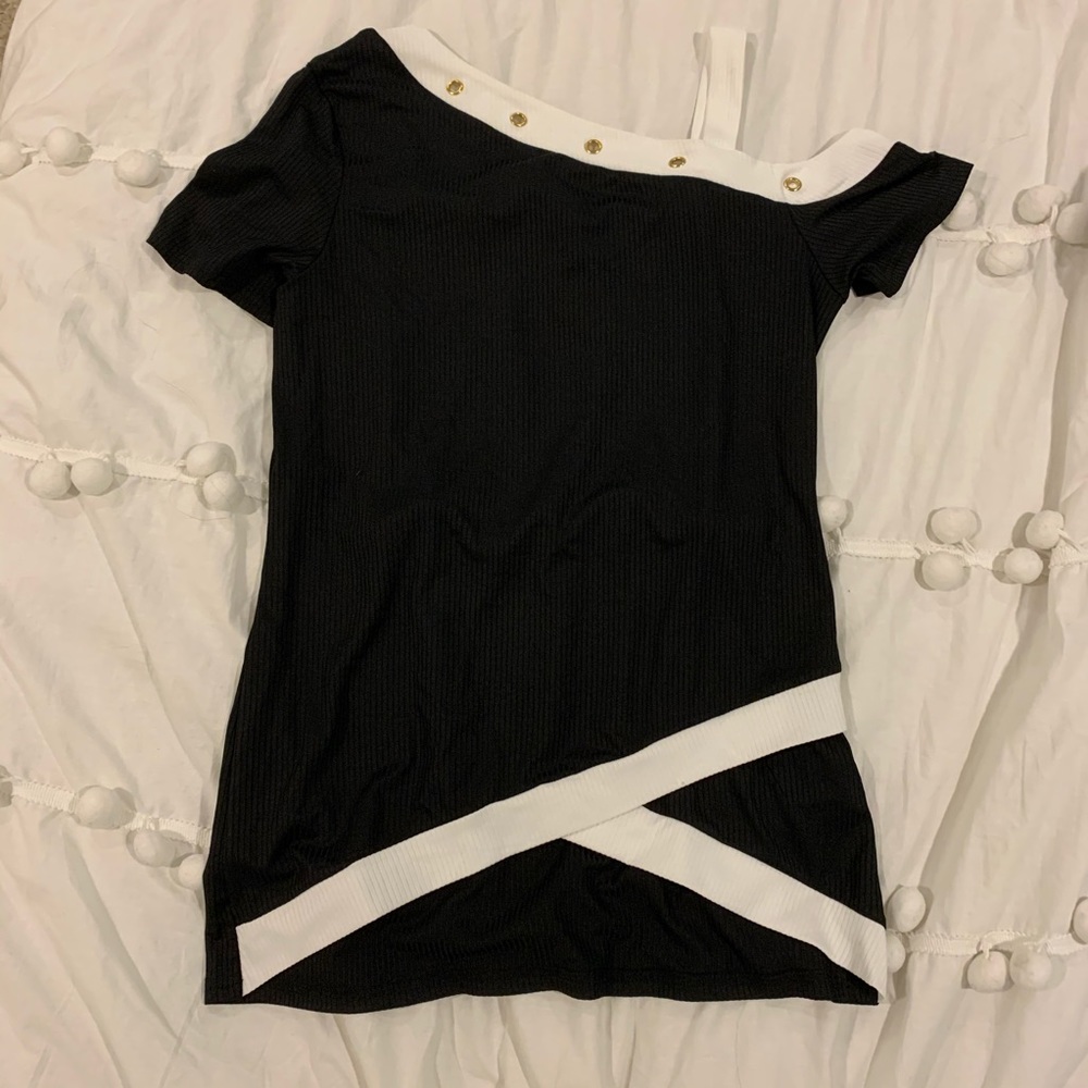 Black shirt